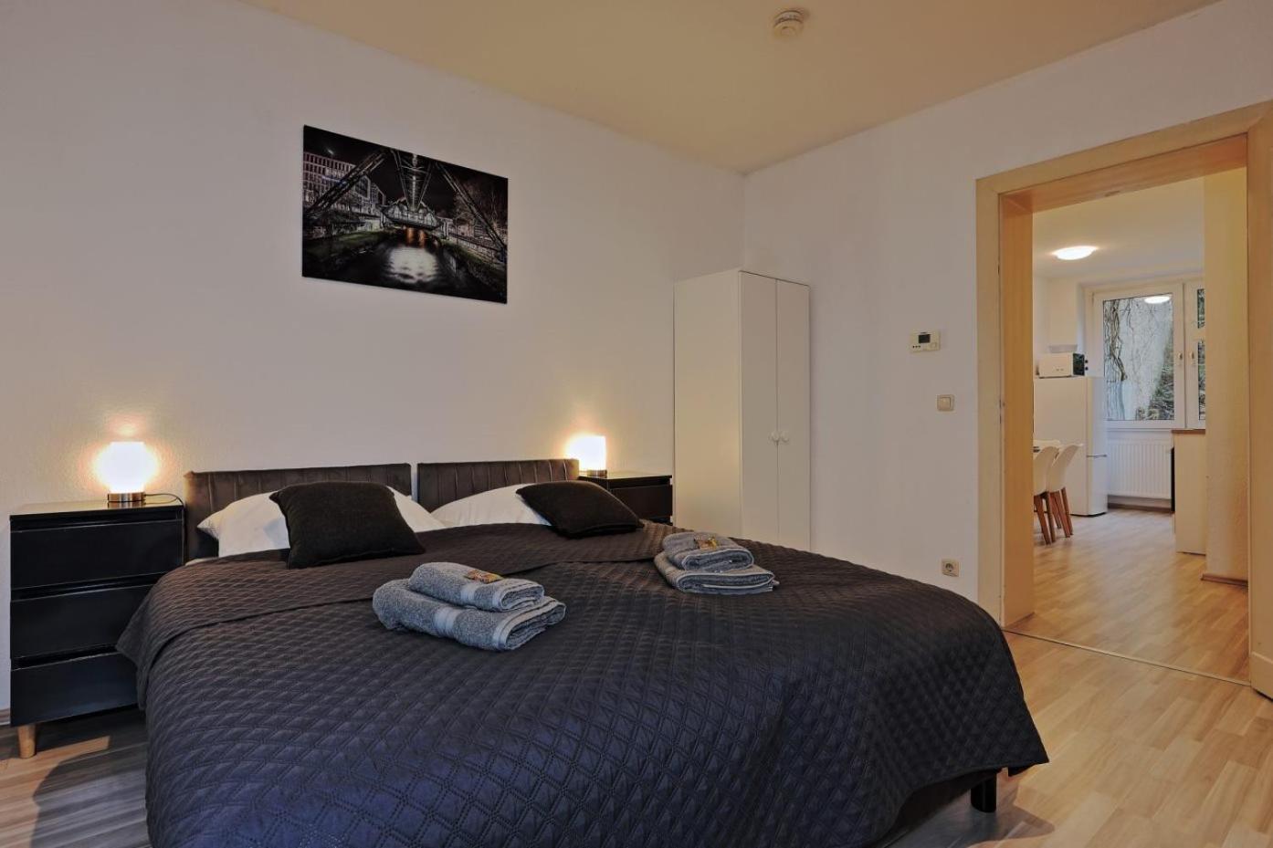 City Studios Mit Garten In Elberfeld- Zentral - Nespresso - Netflix Wuppertal Ngoại thất bức ảnh